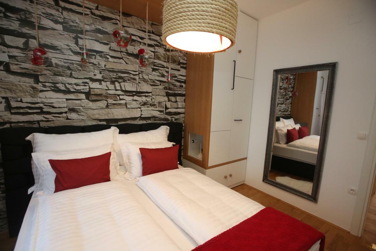 Apartman Delux Brkic Apartment Лозовац Екстериор снимка